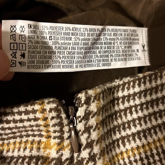 Forever 21 wool blend mini skirt size large - Picture 7 of 7